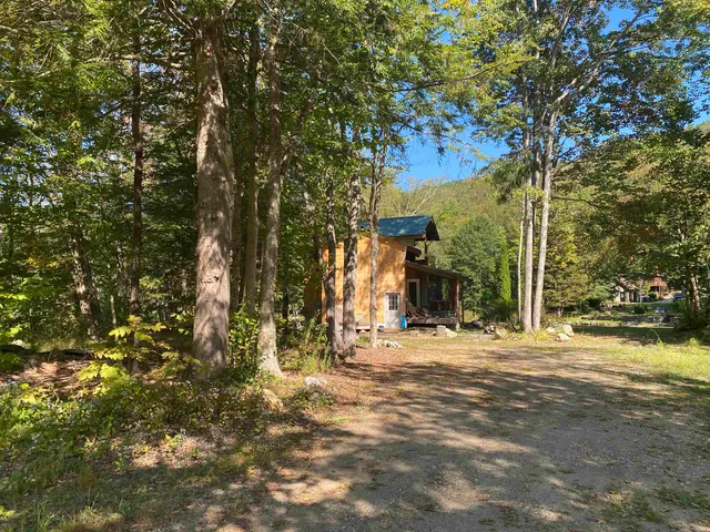 $415,000 | 696 Vermont Rte 100, Ludlow, VT 05149