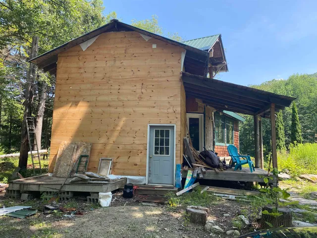 $415,000 | 696 Vermont Rte 100, Ludlow, VT 05149