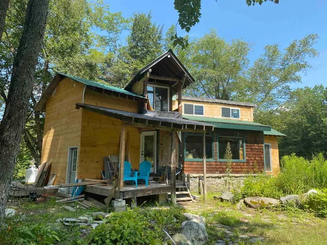 $415,000 | 696 Vermont Rte 100, Ludlow, VT 05149