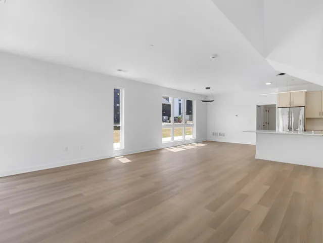 $494,900 | 4199 East Hemlock Drive, Unit 108, Oak Creek, WI 53154