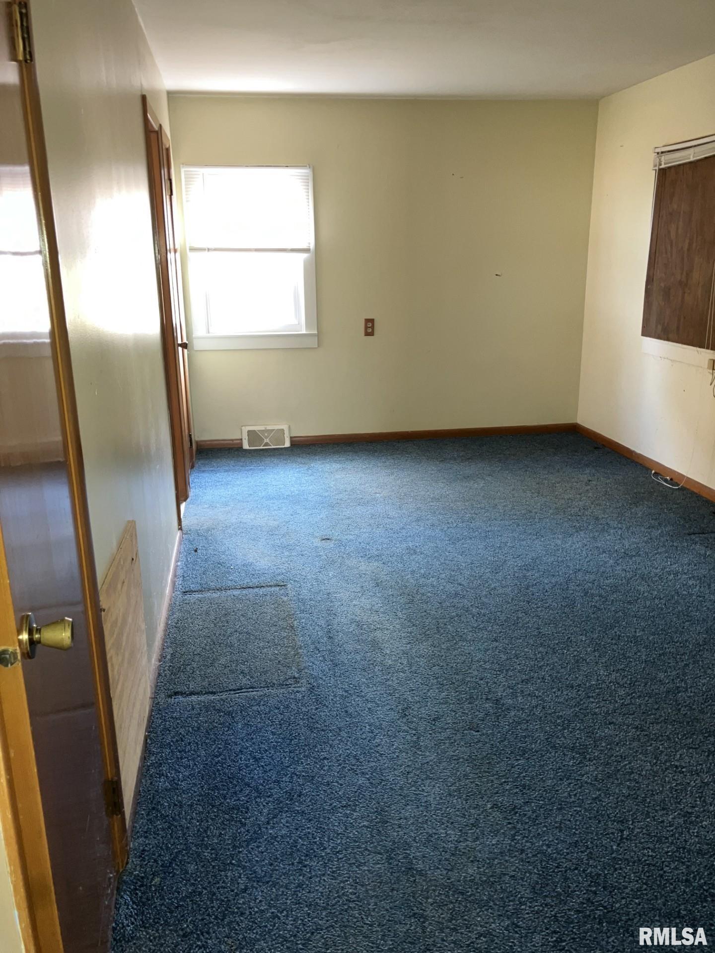 265 West Maple Street Roseville, IL 61473 - Photo 14 of 24