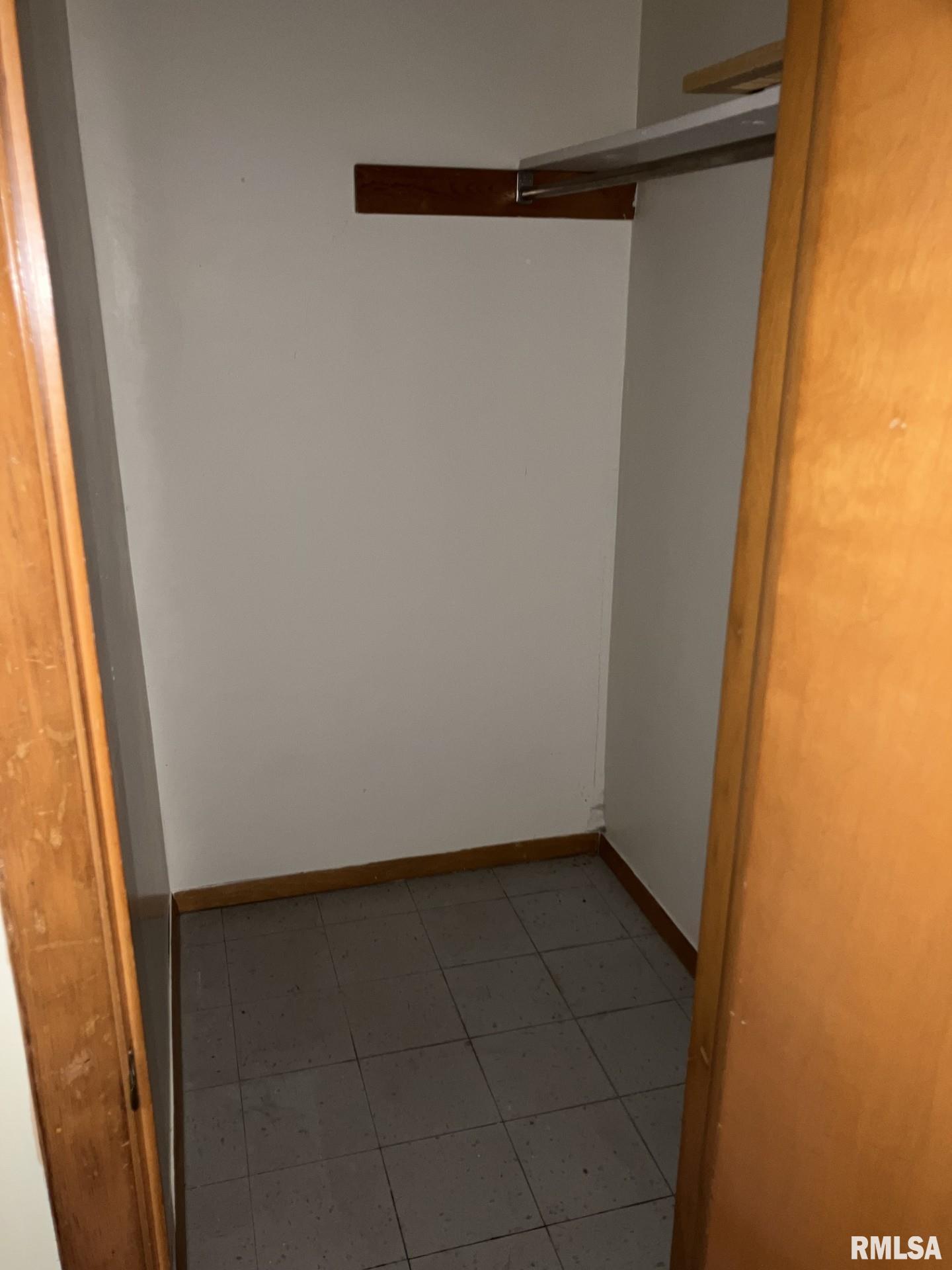 265 West Maple Street Roseville, IL 61473 - Photo 17 of 24