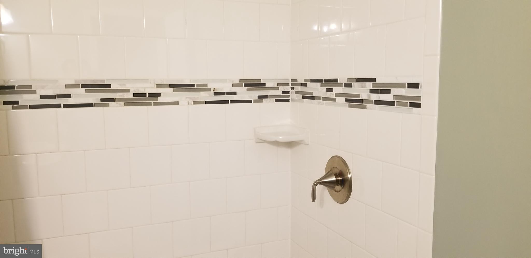 6804 Hawthorne Street Landover, MD 20785 - Photo 4 of 10 Bath