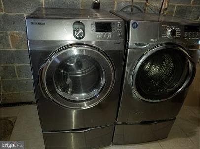 6804 Hawthorne Street Landover, MD 20785 - Photo 7 of 10 Laundry