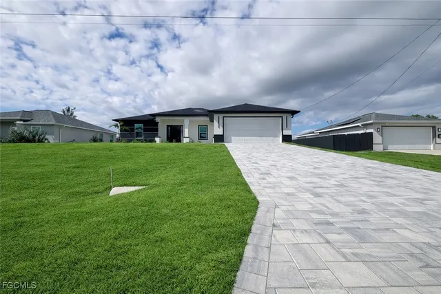 $1,945 | 3018 Northeast 1st Place, Cape Coral, FL 33909