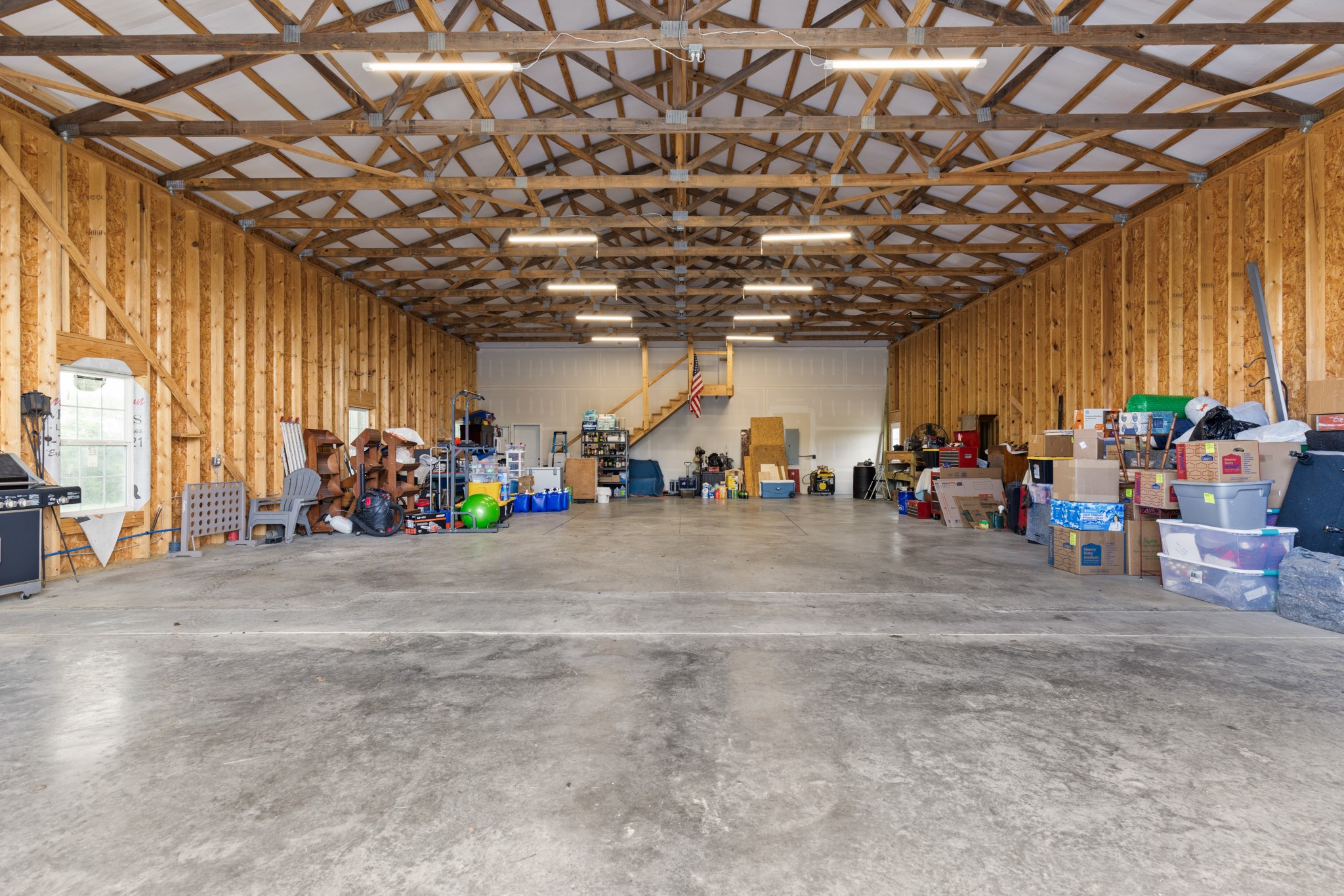 1818 Preacher Holt Road Mount Pleasant, TN 38474 - Photo 32 of 43 a view of a room with gym equipment
