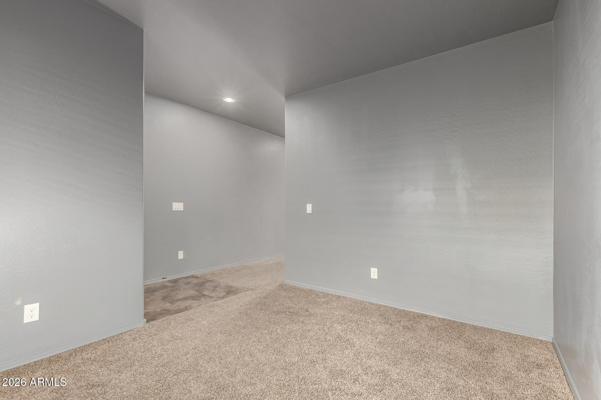 6203 West Evergreen Road Glendale, AZ 85302 - Photo 11 of 32 a view of an empty room