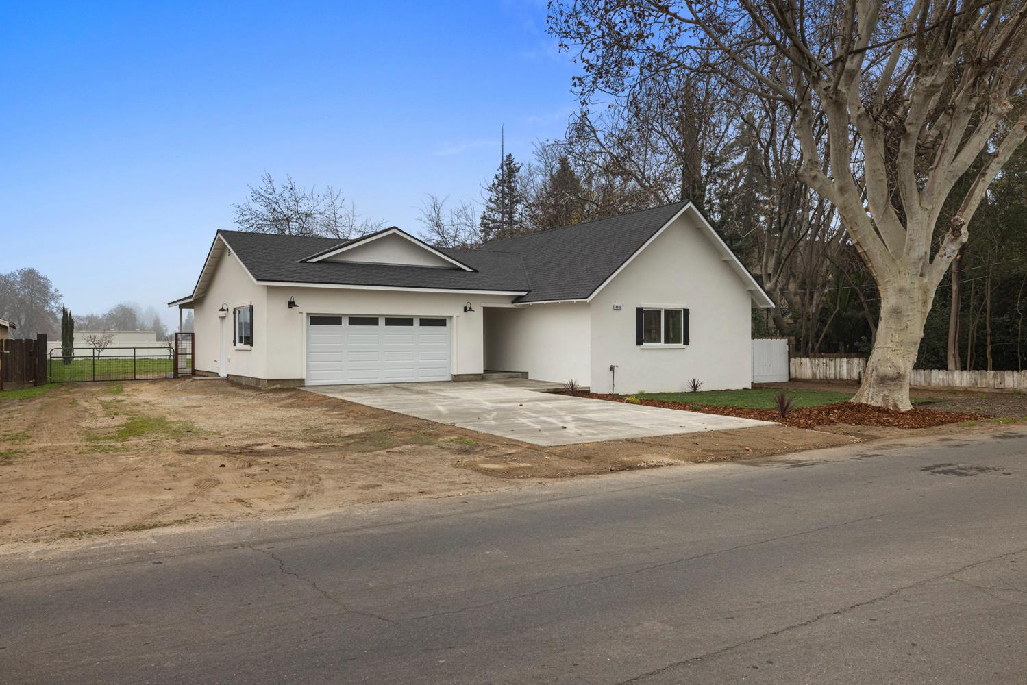 4449 East Zeering Road Denair, CA 95316 - Photo 2 of 44