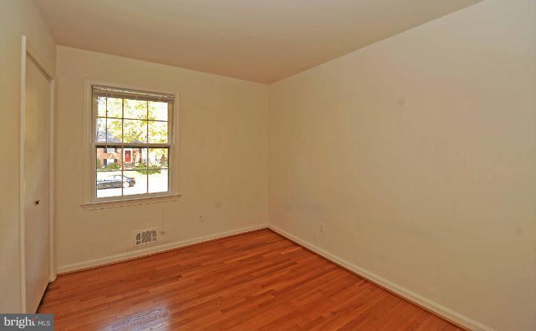 1905 Old Stage Road Alexandria, VA 22308 - Photo 22 of 30 Bedroom