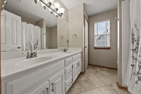 $425,000 | 4811 Mund Road, Shawnee, KS 66218