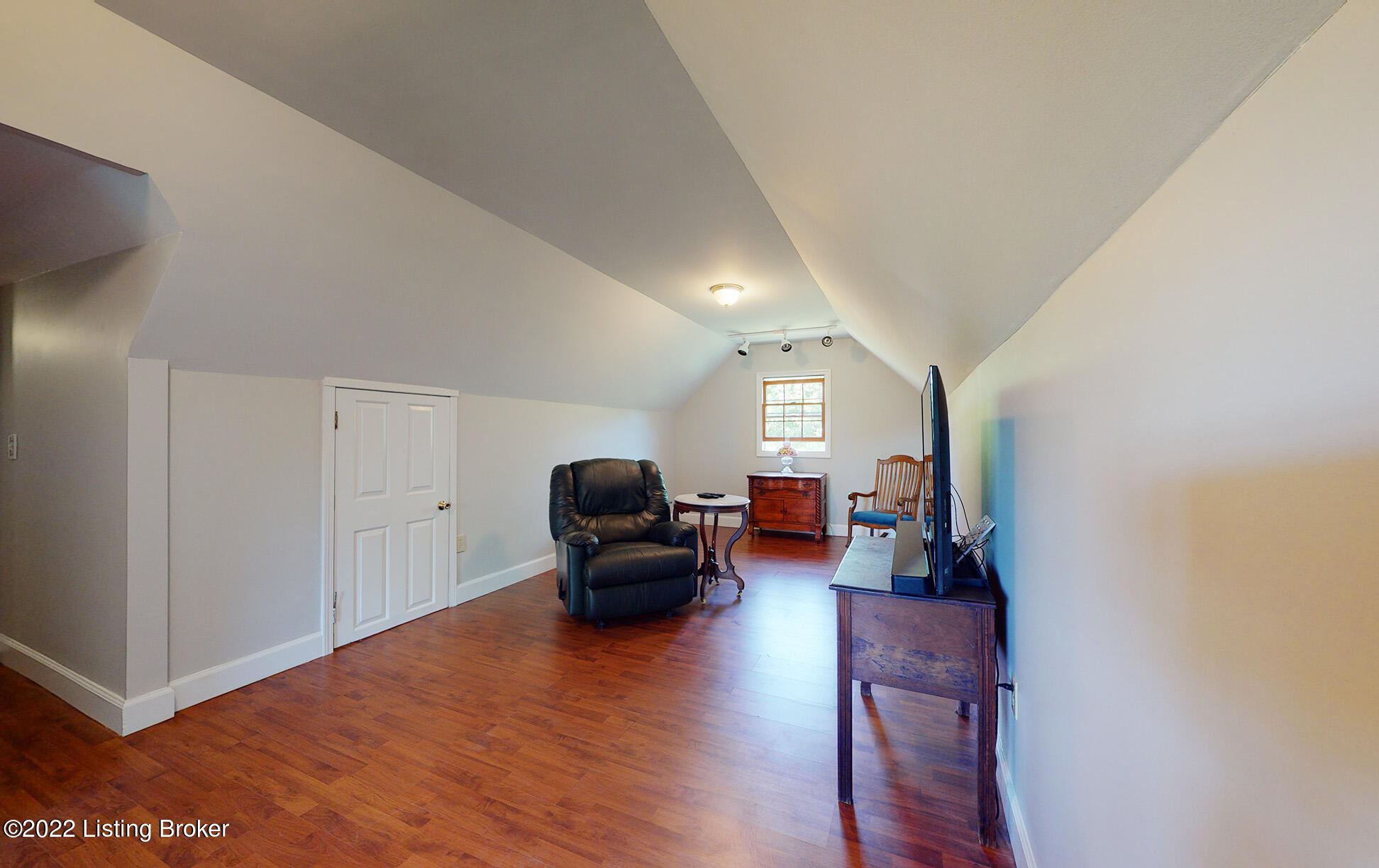 9216 Fairmount Road Louisville, KY 40291 - Photo 68 of 121 9216-Fairmount-Rd_076