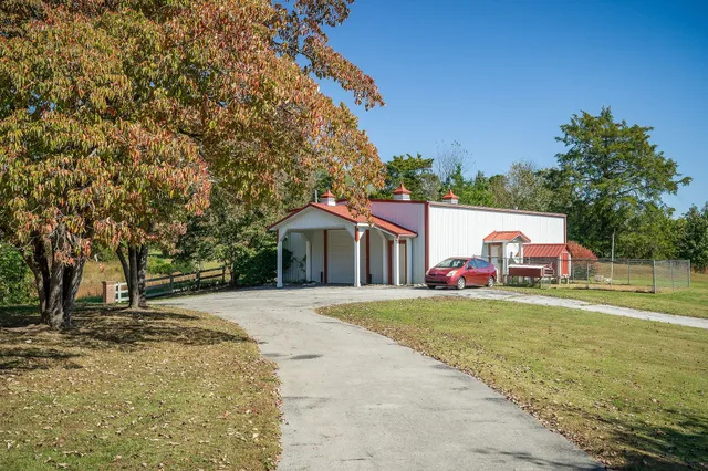 $1,500,000 | 151 Pigeon Roost Creek Road, Cookeville, TN 38506