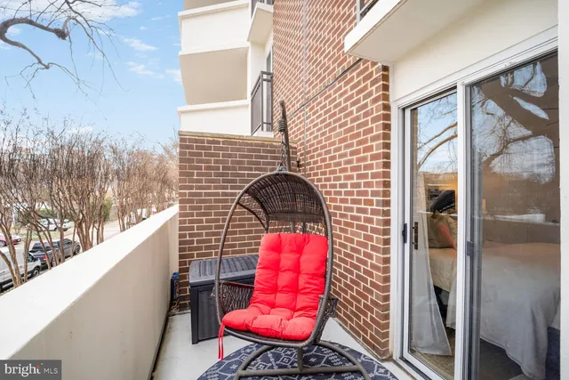 $339,999 | 700 7th Street Southwest, Unit 113, Washington, DC 20024