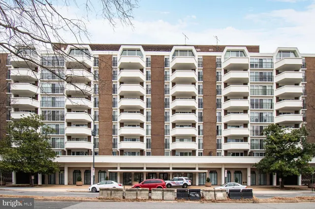 $339,999 | 700 7th Street Southwest, Unit 113, Washington, DC 20024
