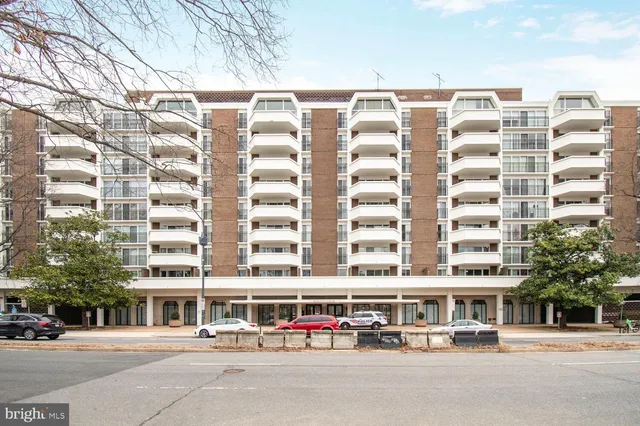 $339,999 | 700 7th Street Southwest, Unit 113, Washington, DC 20024