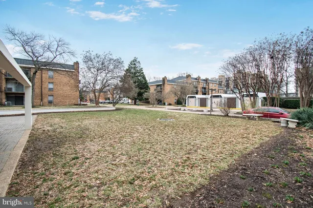 $339,999 | 700 7th Street Southwest, Unit 113, Washington, DC 20024