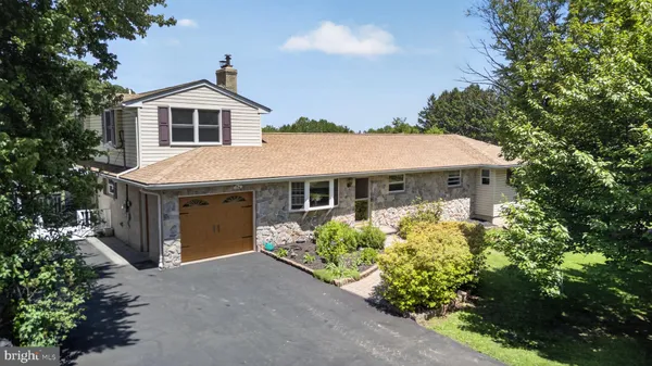 $625,000 | 1433 Flint Hill Road, Coopersburg, PA 18036