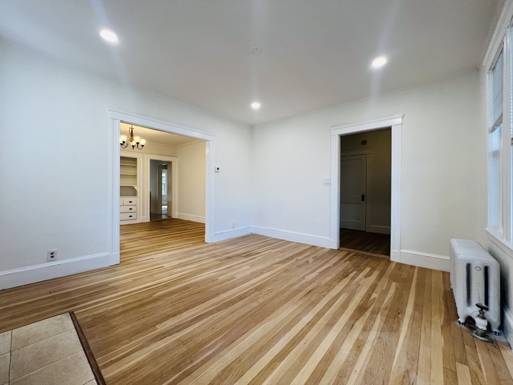 27 Morrow Road Boston, MA 02135 - Photo 5 of 31