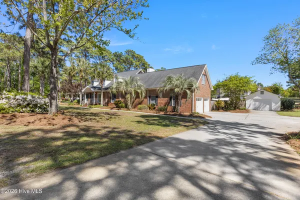 $740,000 | 137 River Oaks Drive, Wilmington, NC 28412