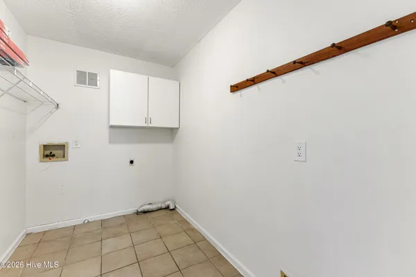 $740,000 | 137 River Oaks Drive, Wilmington, NC 28412