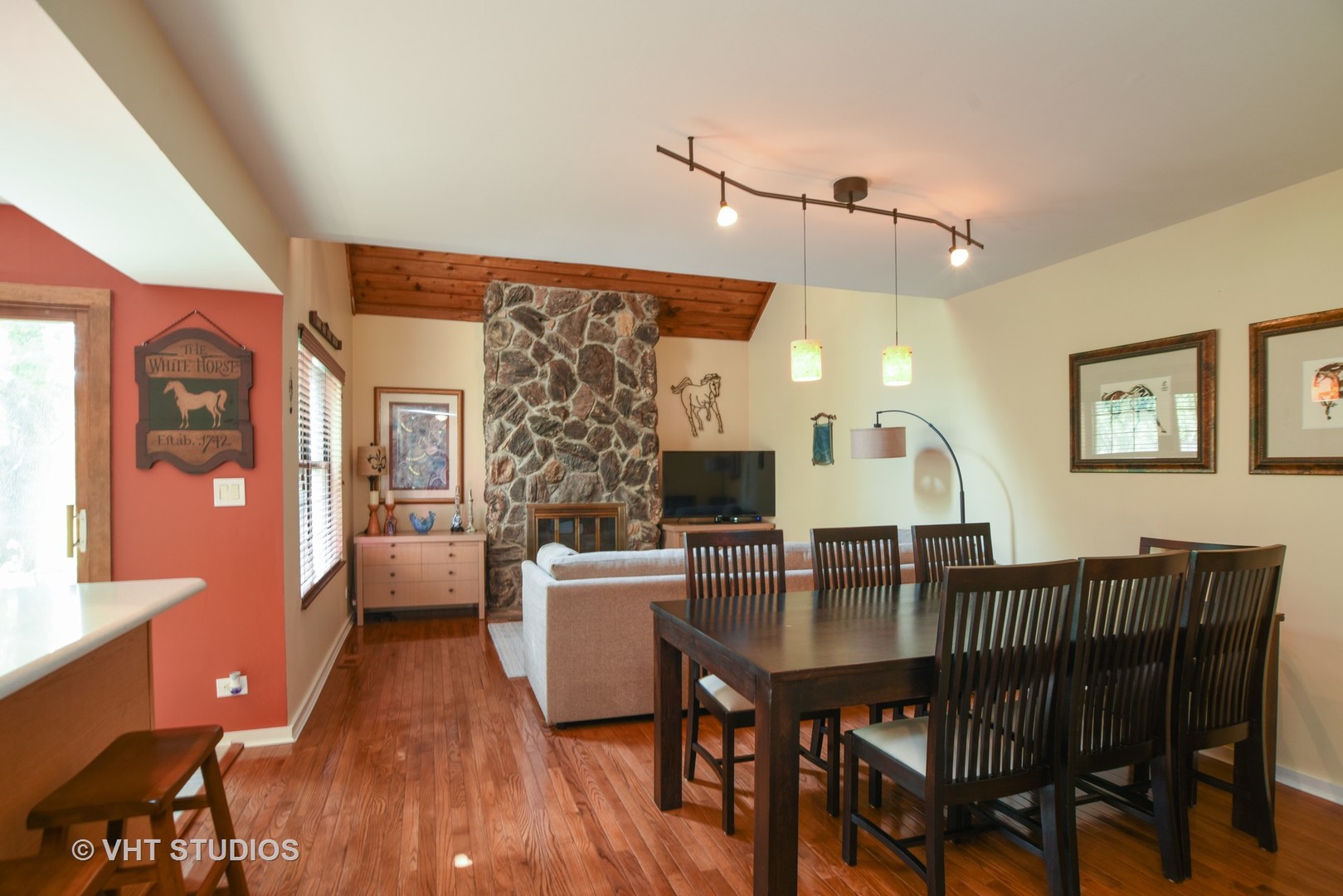 702 Chandler Road Gurnee, IL 60031 - Photo 5 of 26 a view of a dining room with furniture window and wooden floor