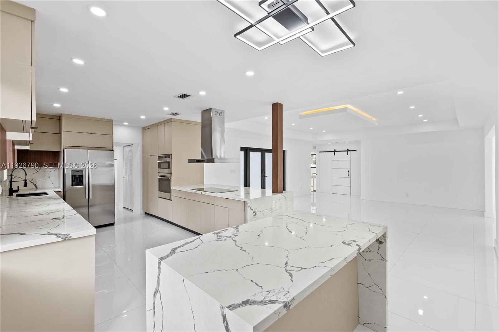 1200 Cleveland Road Miami Beach, FL 33141 - Photo 19 of 43