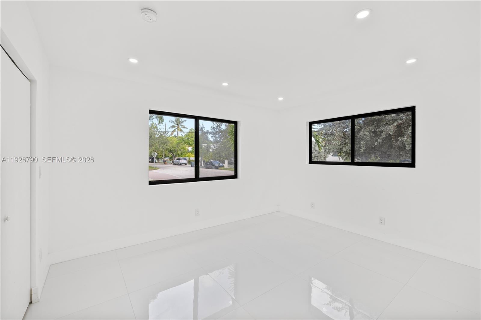 1200 Cleveland Road Miami Beach, FL 33141 - Photo 21 of 43