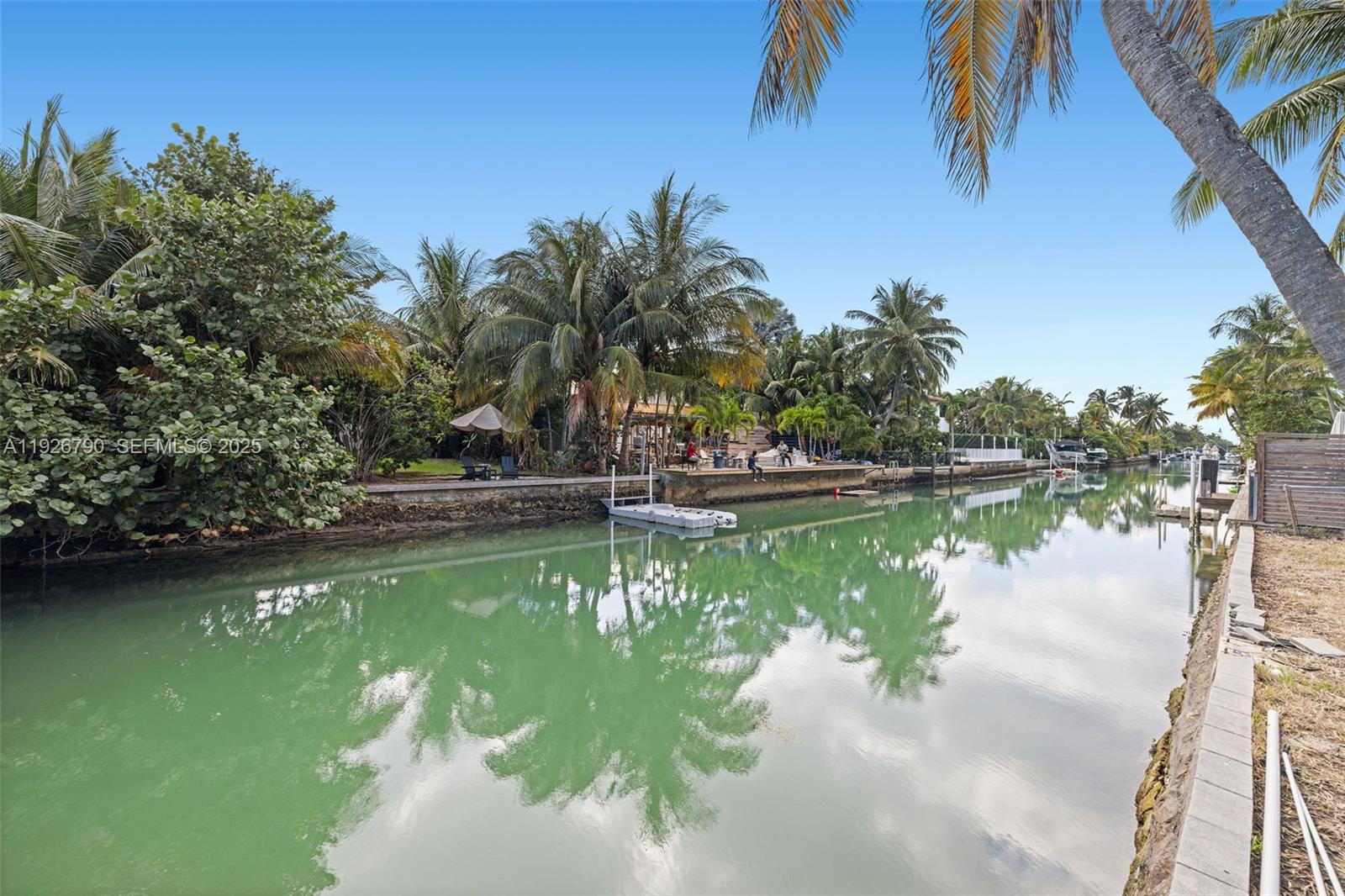 1200 Cleveland Road Miami Beach, FL 33141 - Photo 38 of 41 a view of a lake with houses