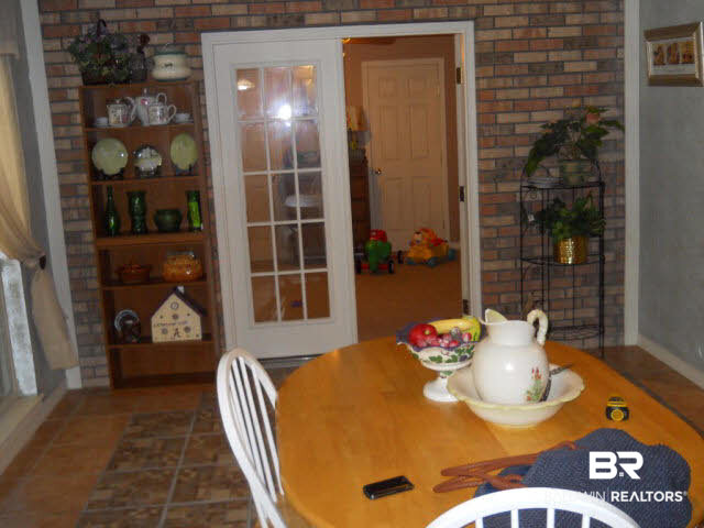330 Sam's Lane Brewton, AL 36426 - Photo 3 of 12 Breakfast Area