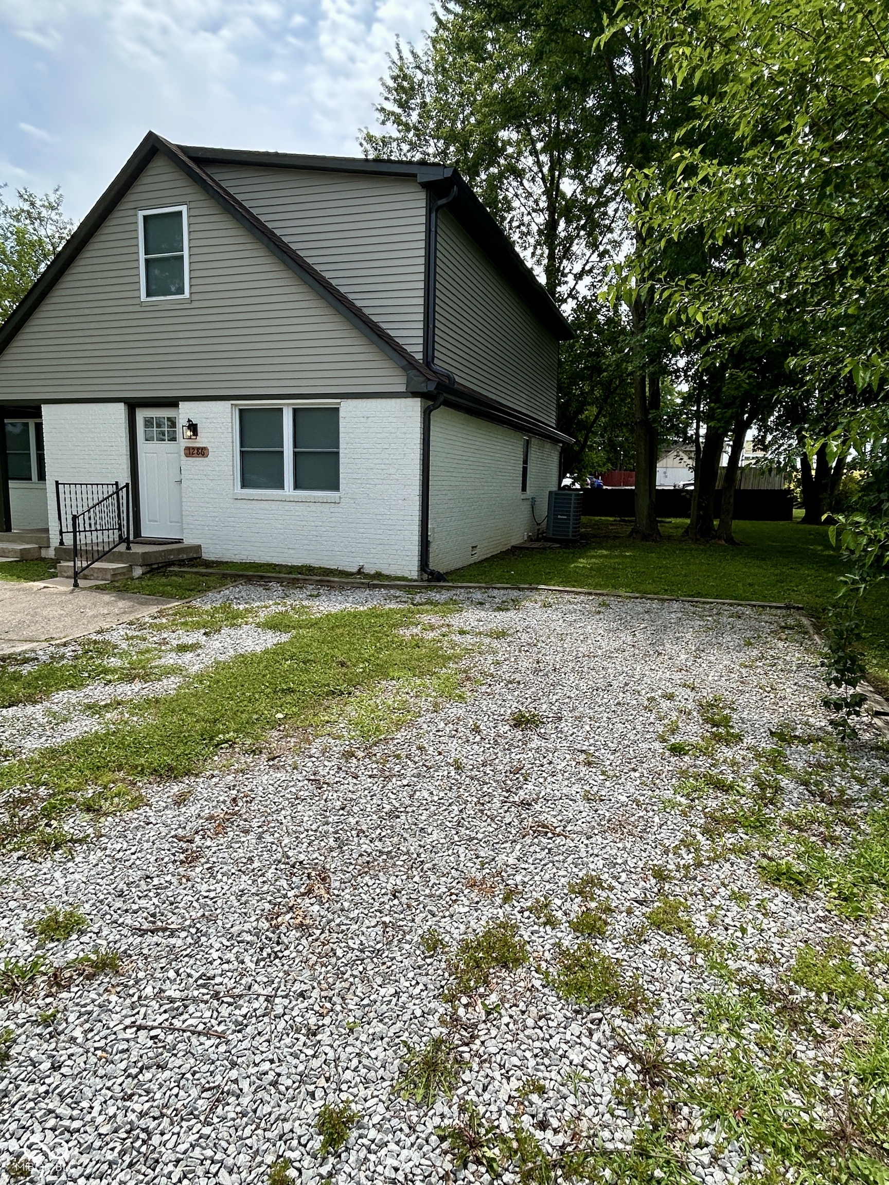 1286 Stonegate Road Greenwood, IN 46142 - Photo 24 of 27