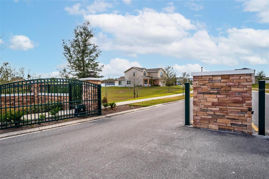 5039 Northeast 125th Loop Oxford, FL 34484 - Photo 11 of 83