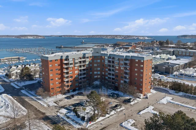 $320,000 | 148 Breakwater Drive, Unit 512, South Portland, ME 04106