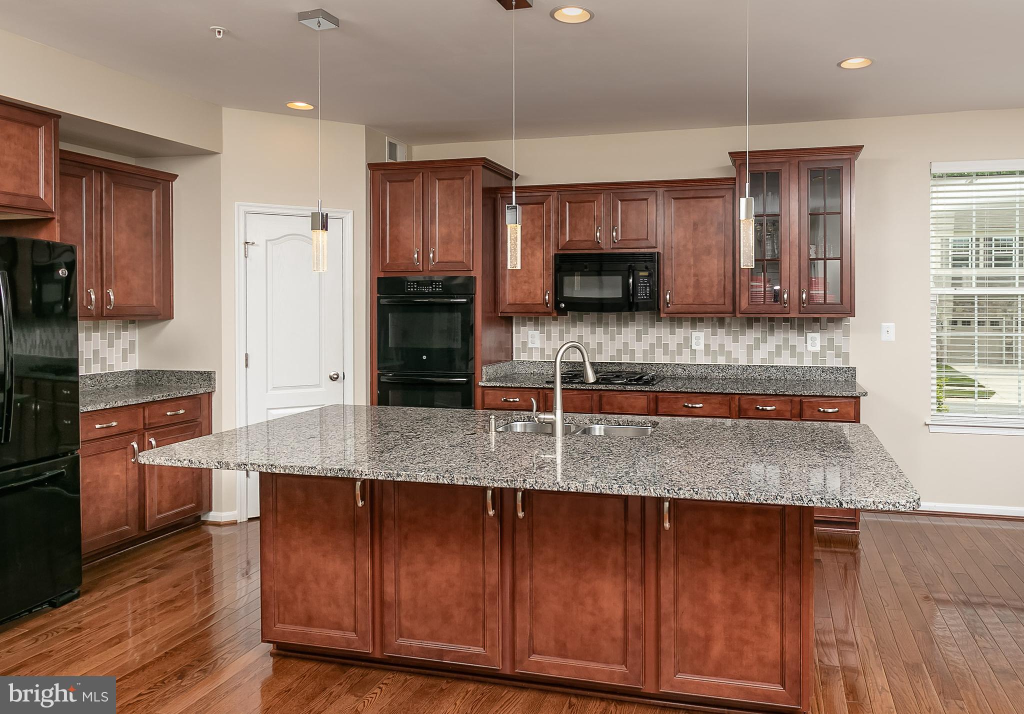 709 Bischoff Road Baltimore, MD 21220 - Photo 5 of 41 Kitchen