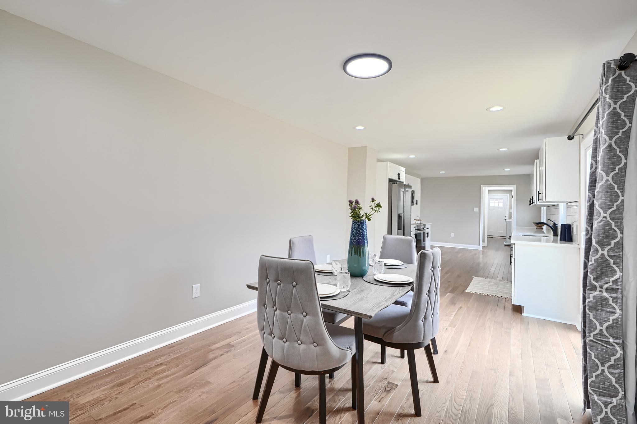 12327 Timber Grove Road Owings Mills, MD 21117 - Photo 14 of 60 Dining area