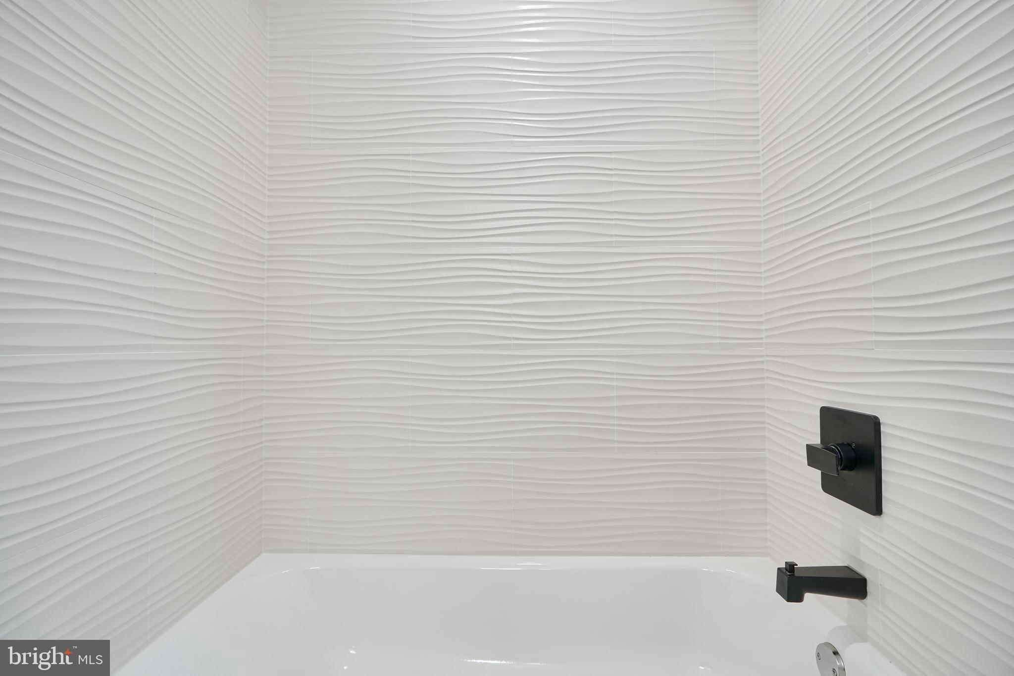 12327 Timber Grove Road Owings Mills, MD 21117 - Photo 28 of 60 Hall bath