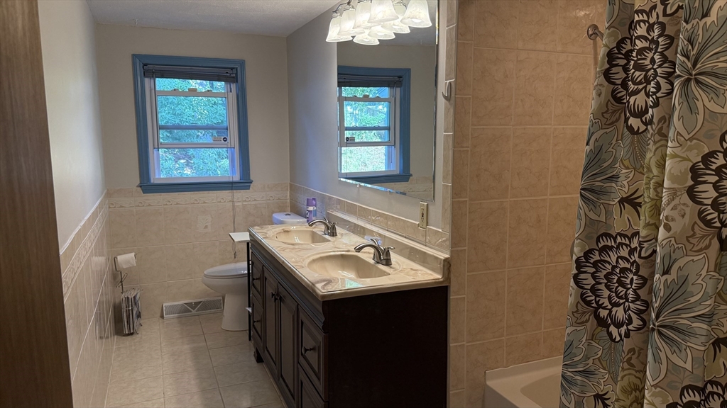 48 Badger Road Framingham, MA 01702 - Photo 12 of 42