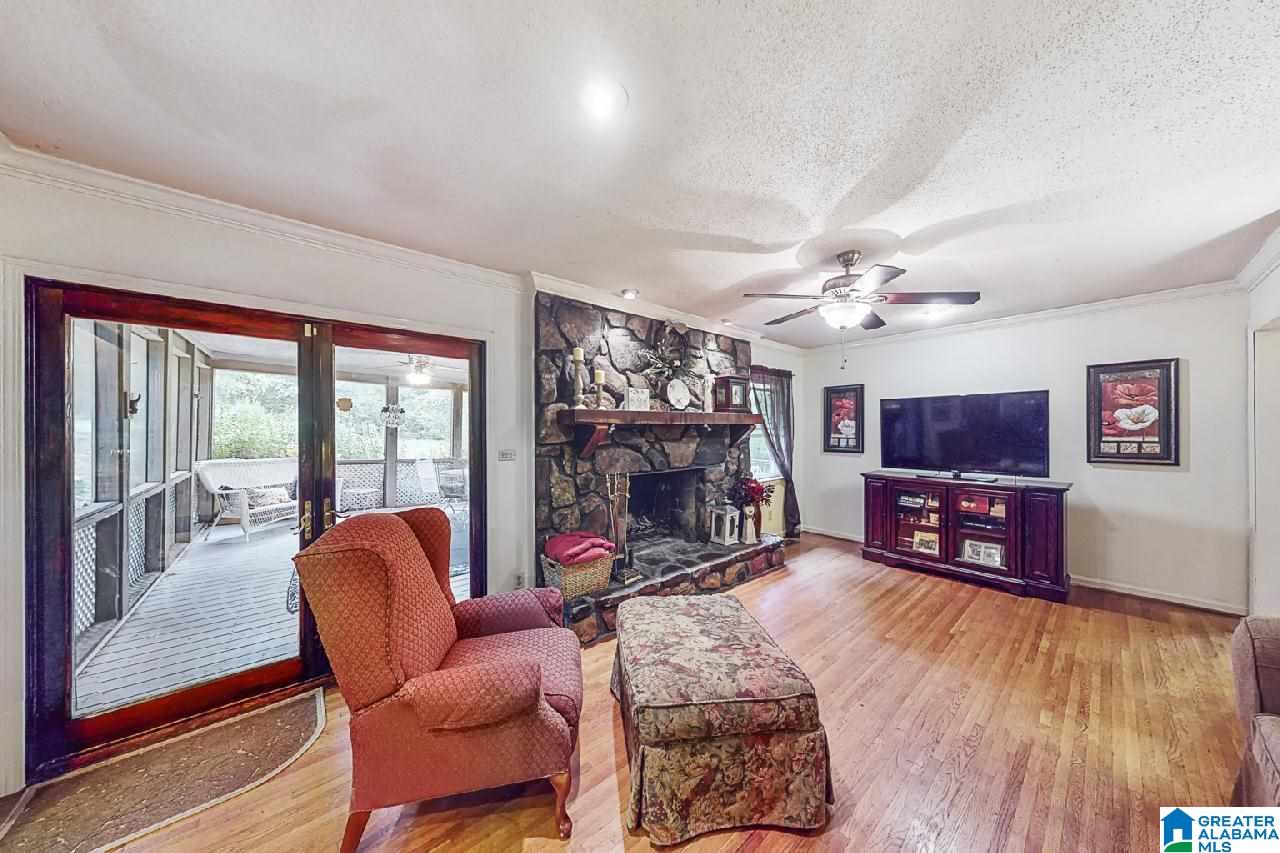 226 Snake Hill Road Trussville, AL 35173 - Photo 8 of 31