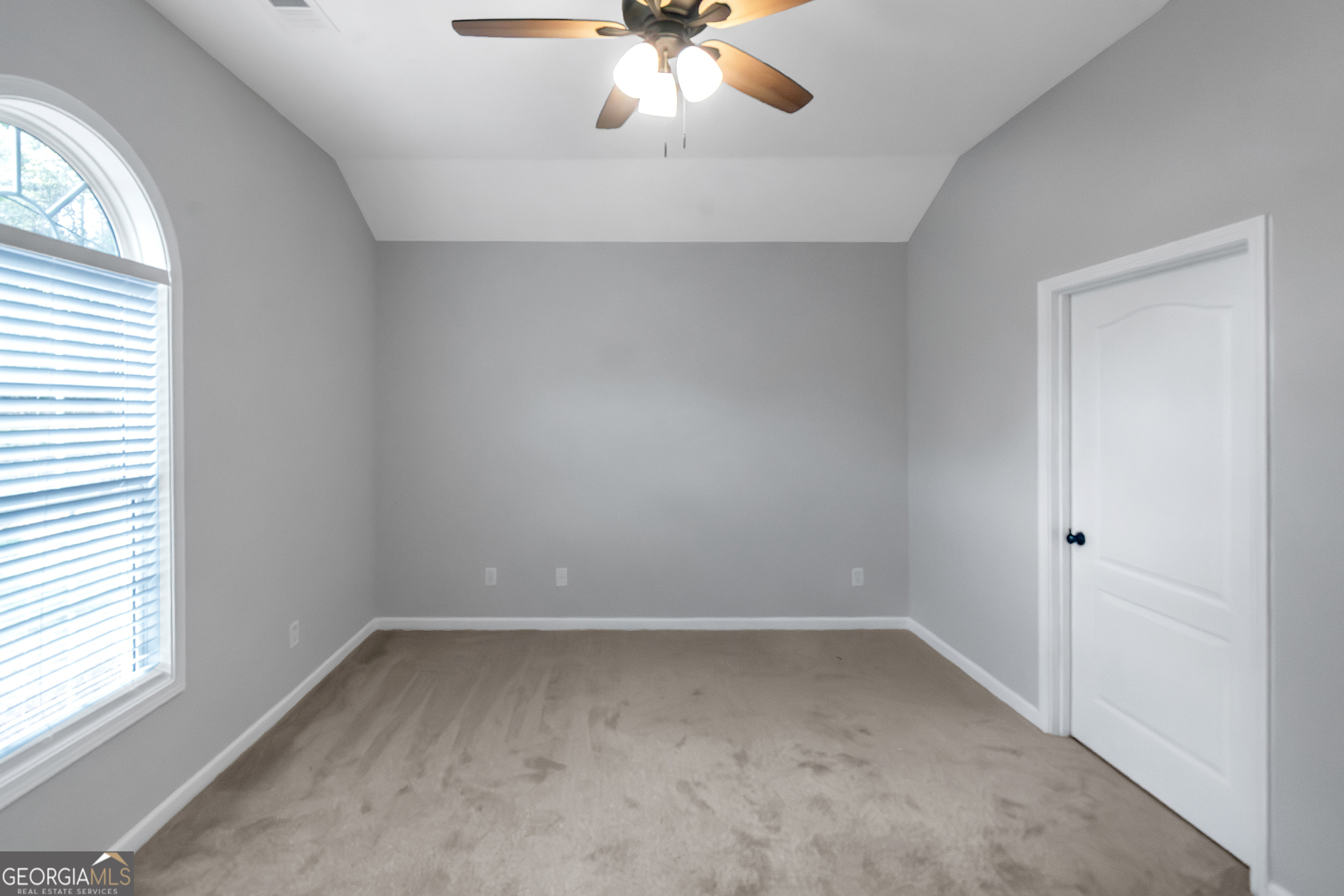 182 Hawk Lane Carrollton, GA 30116 - Photo 15 of 34