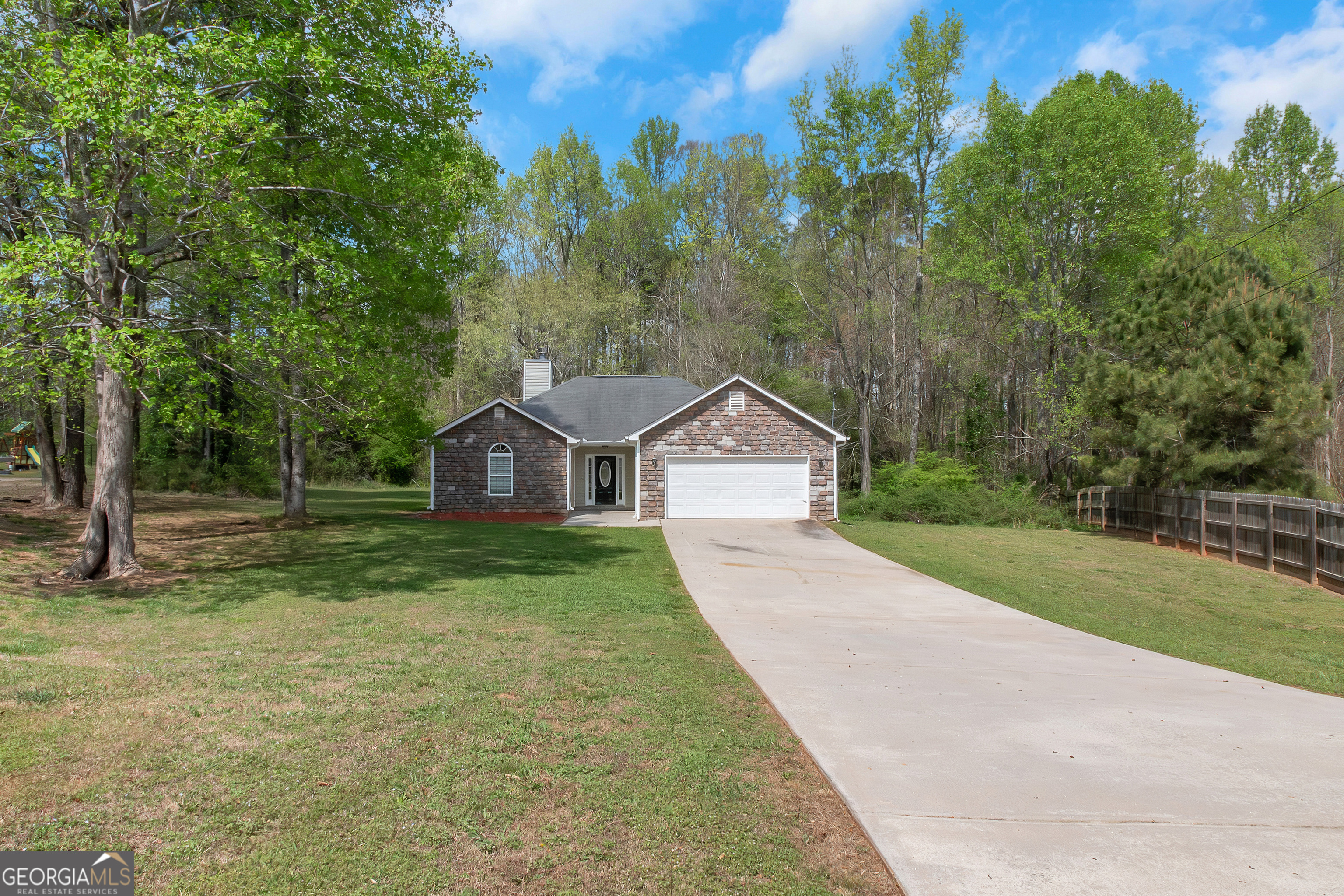 182 Hawk Lane Carrollton, GA 30116 - Photo 2 of 34
