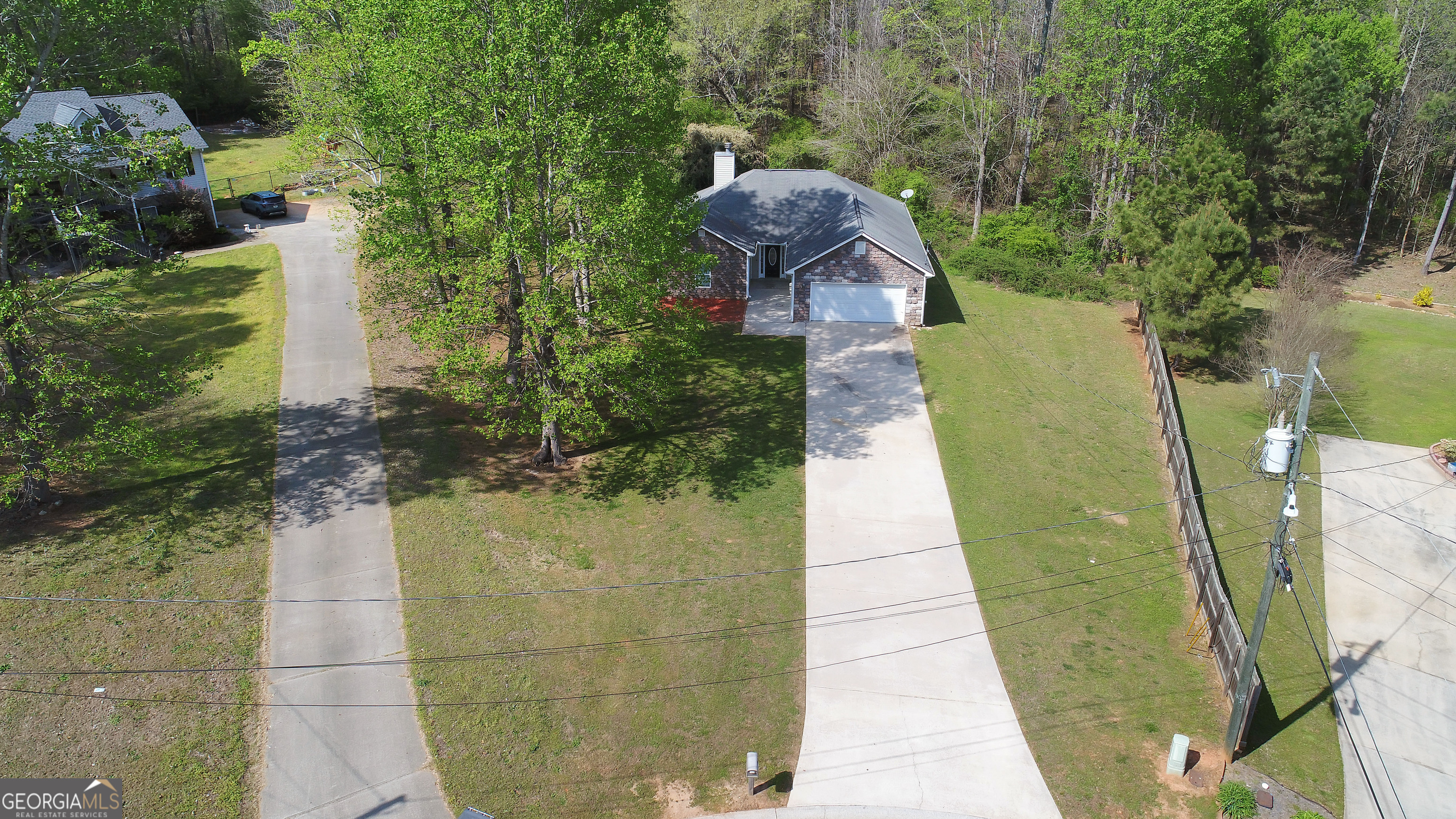 182 Hawk Lane Carrollton, GA 30116 - Photo 3 of 34