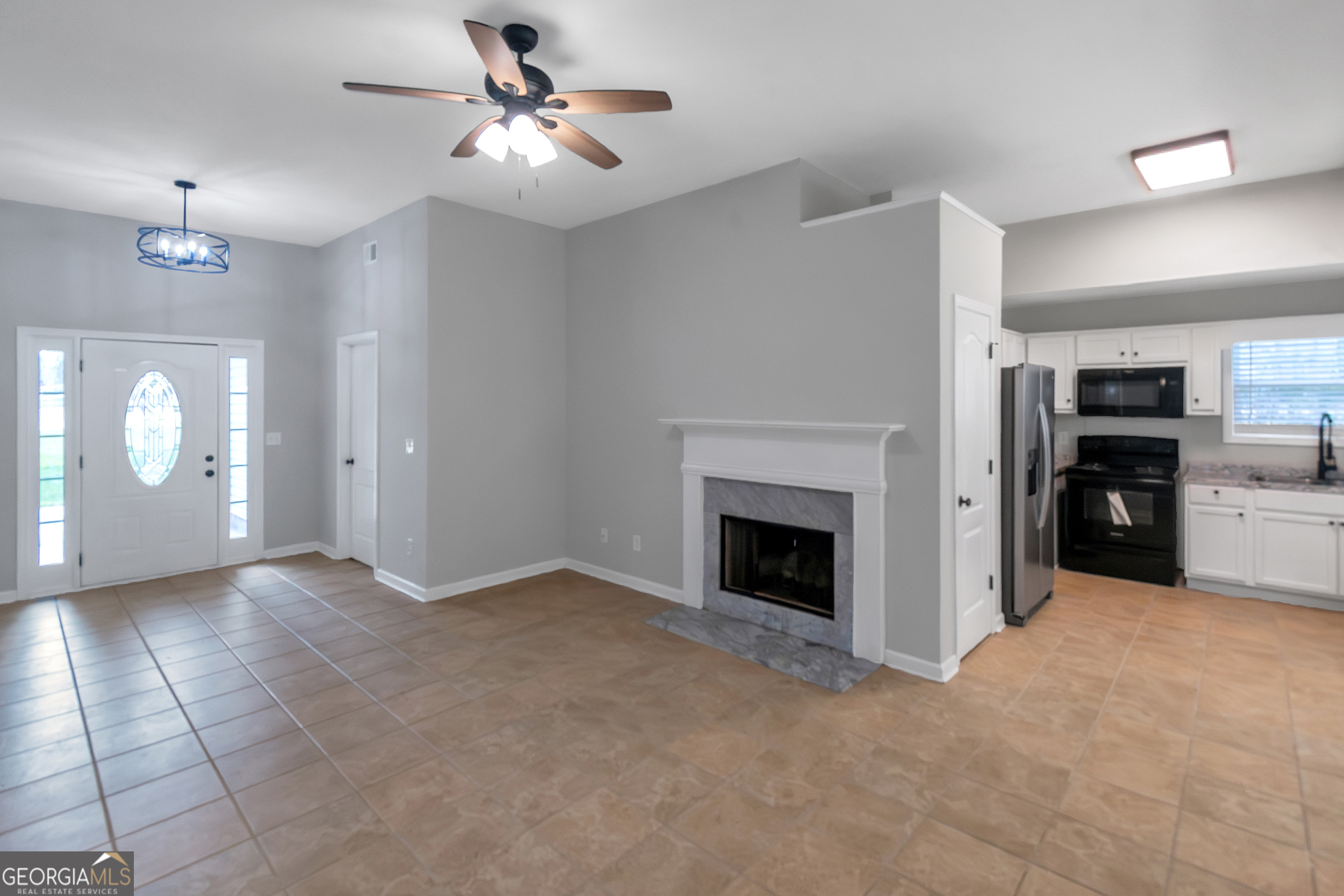 182 Hawk Lane Carrollton, GA 30116 - Photo 5 of 34
