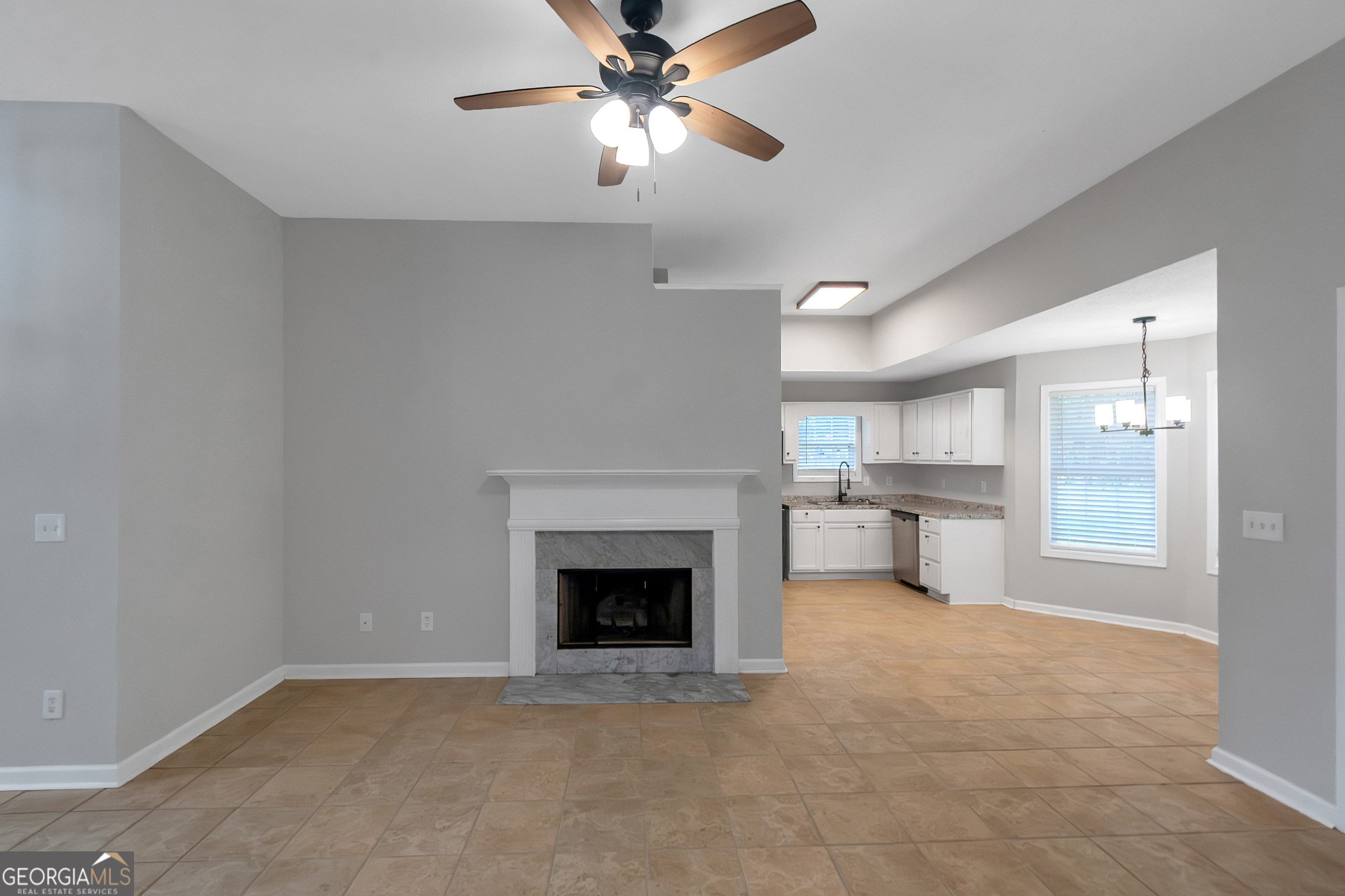 182 Hawk Lane Carrollton, GA 30116 - Photo 7 of 34