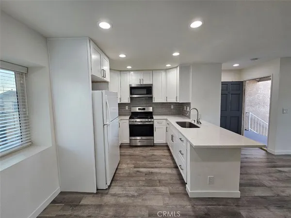 $2,350 | 1120 Nicklett Avenue, Unit J, Fullerton, CA 92833