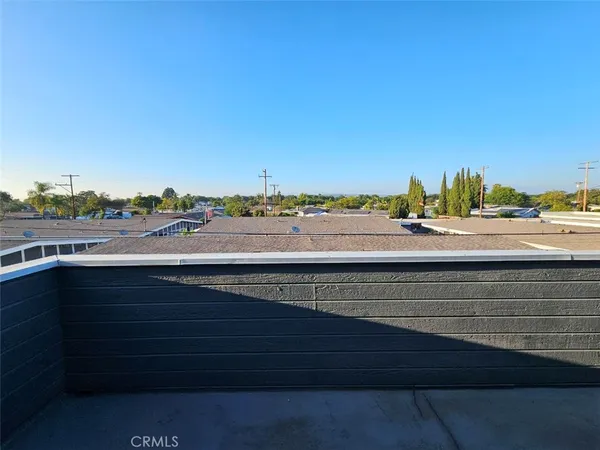 $2,350 | 1120 Nicklett Avenue, Unit J, Fullerton, CA 92833