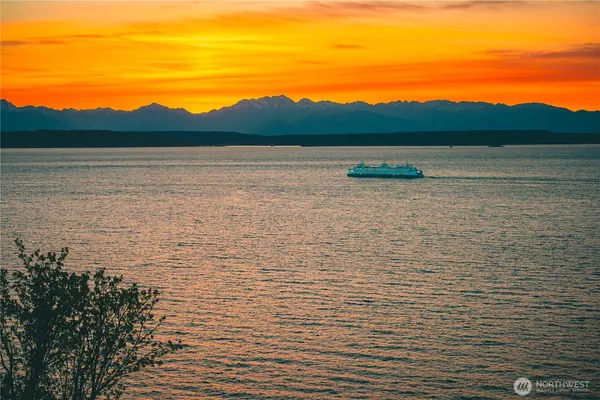 $6,975,000 | 1019 California Lane Southwest, Seattle, WA 98116