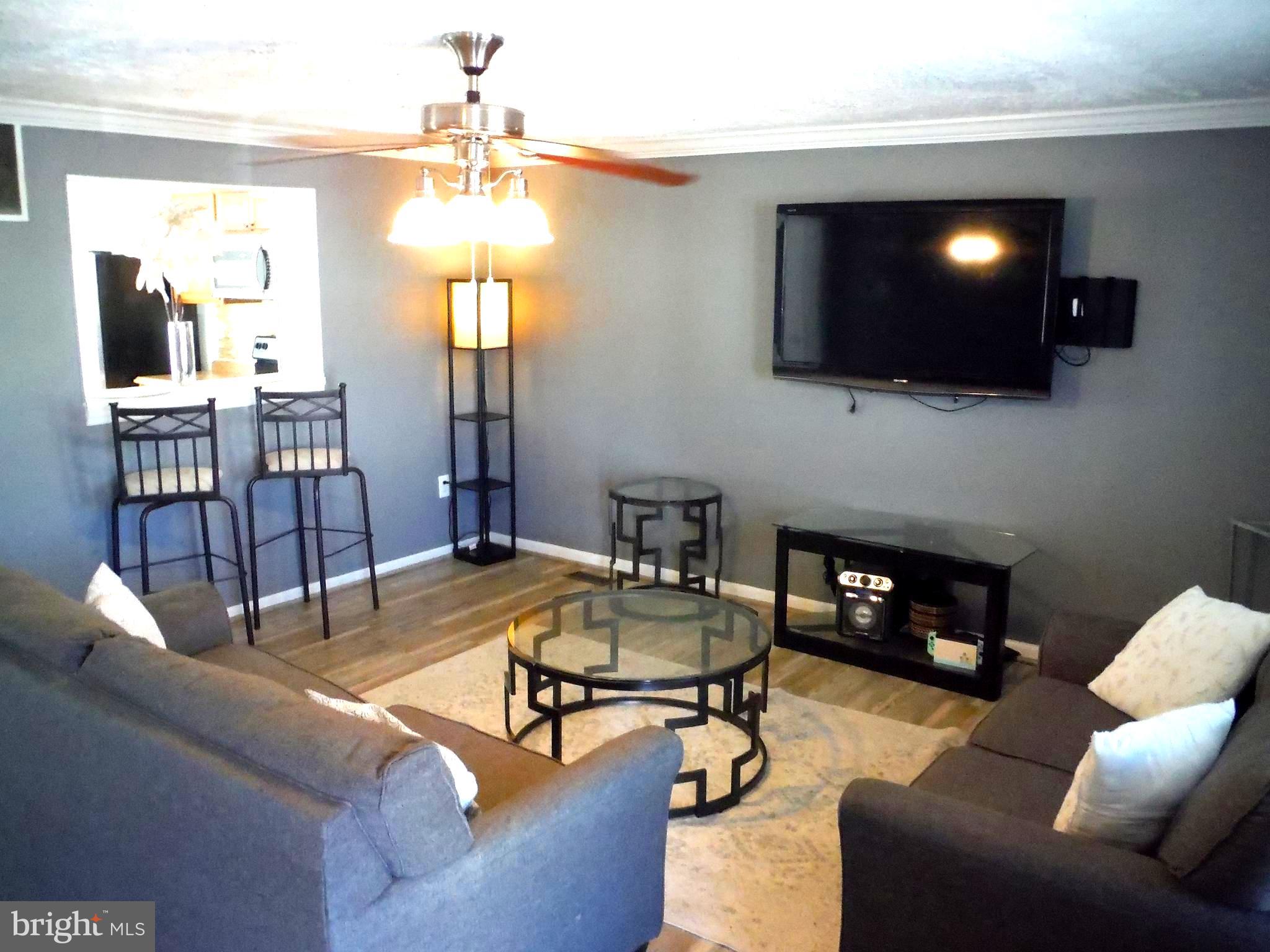 1303 Apple Ridge Court Edgewood, MD 21040 - Photo 4 of 24 Living Room