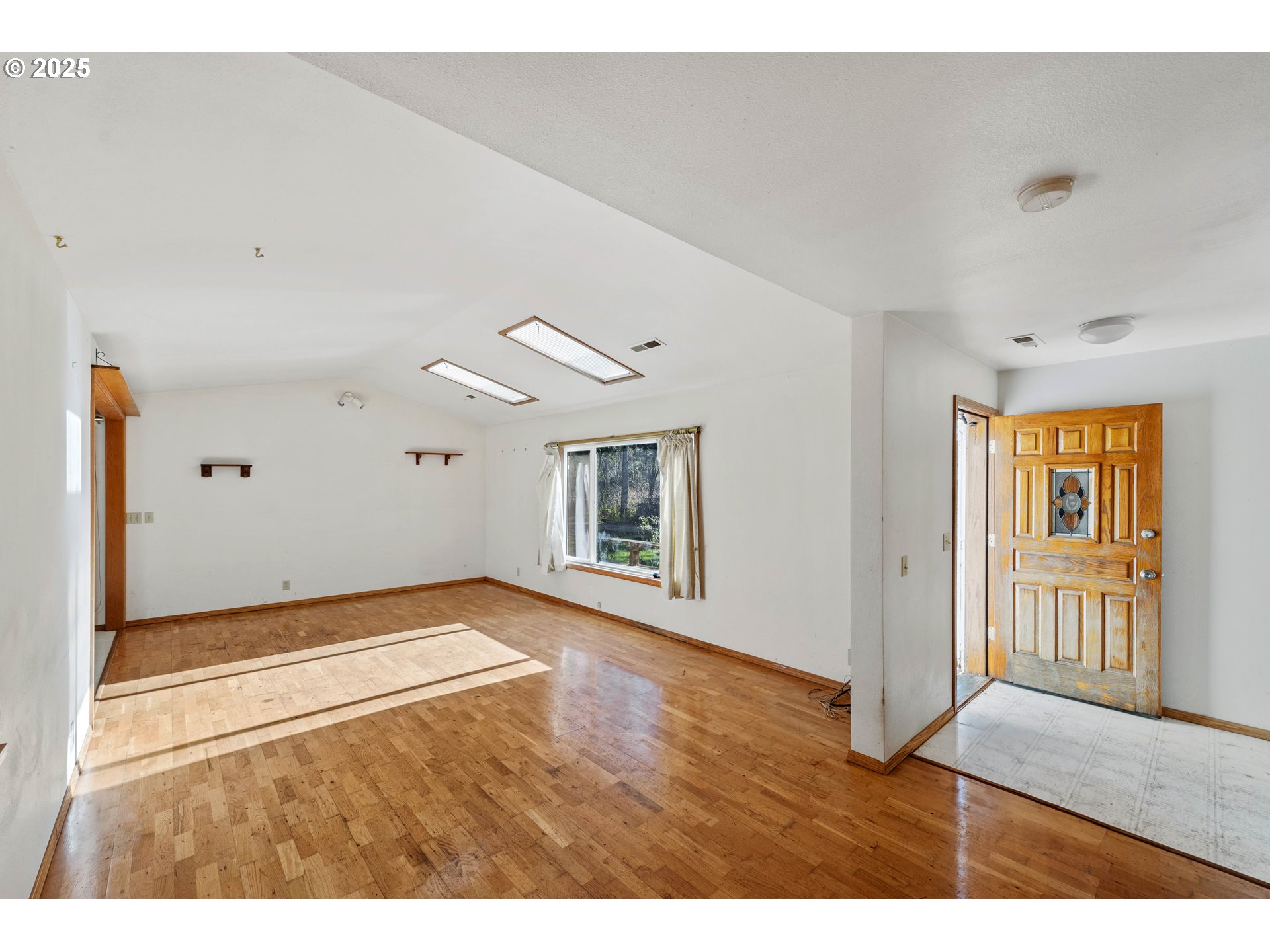 94275 Bono Road Langlois, OR 97450 - Photo 5 of 33