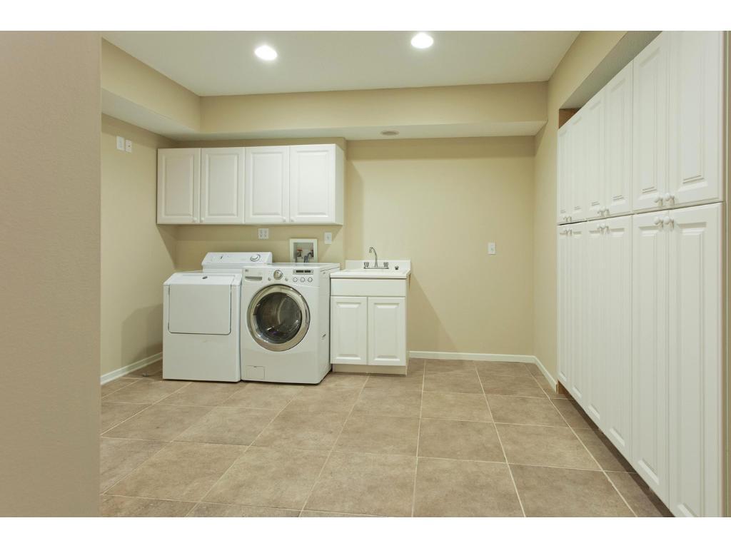 17766 Steading Road Eden Prairie, MN 55347 - Photo 16 of 19 Gallery Image 16