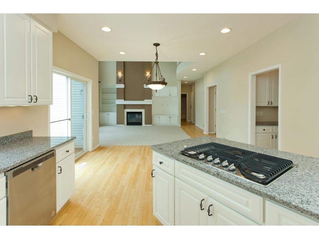 17766 Steading Road Eden Prairie, MN 55347 - Photo 4 of 19 Gallery Image 4