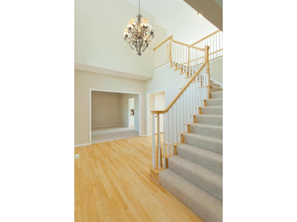 17766 Steading Road Eden Prairie, MN 55347 - Photo 6 of 19 Gallery Image 6